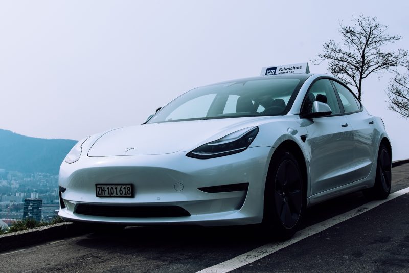 Fahrschule Lerntakt Tesla Model 3 2